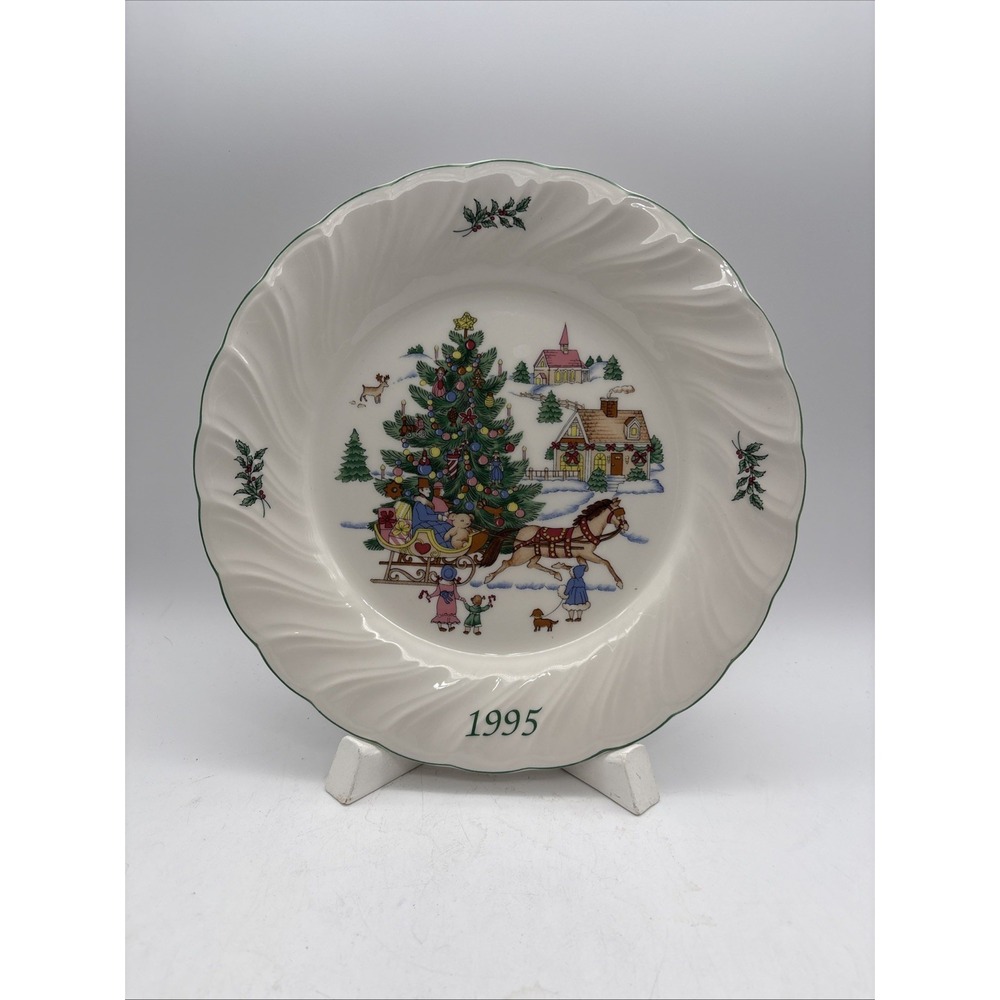 Nikko Christmas Time 1995 Plate Jingle Bells Holiday Spirit Collectible 10.75"